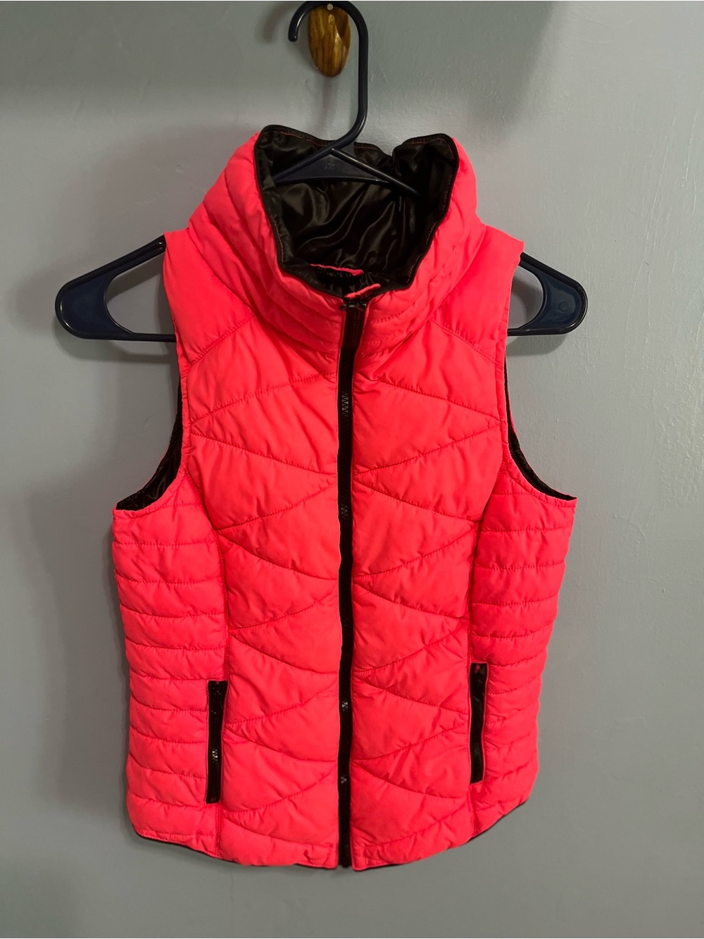 SO Neon Pink Quilted Puffer Vest